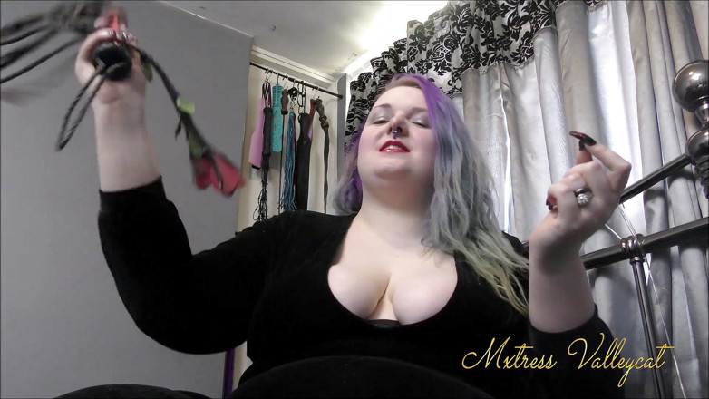 Mxtress Valleycat: The merry widow