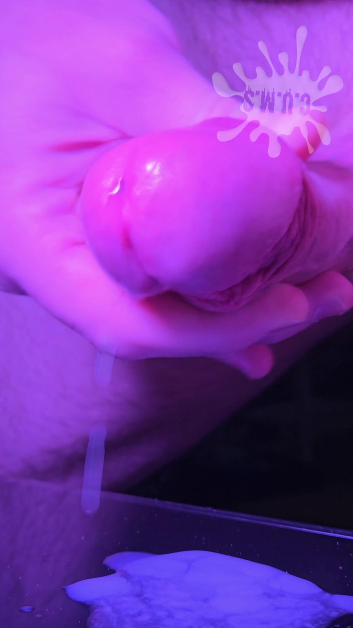 Cum Juggler: Filmarea ejaculării de la C.U.M.eșuează!