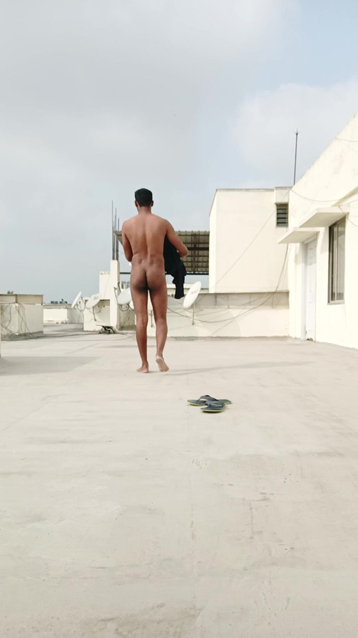 HornyHunk: Terrazza masturbazione nuda e sborra