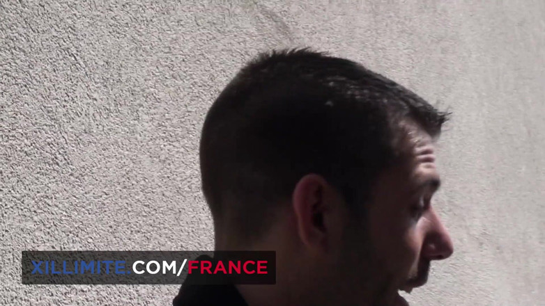 Made In France: Seks di sofa dengan si rambut coklat seksi
