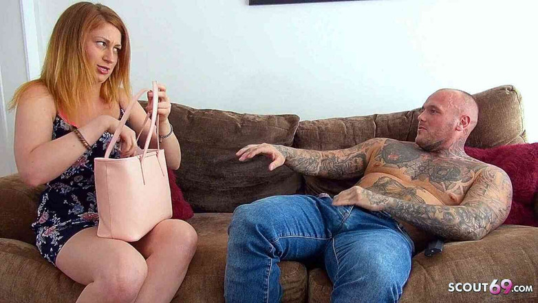 Full porn collection: Zrzavá nevlastní sestra svádí bráchu k šukání poté, co ho nachytala,...