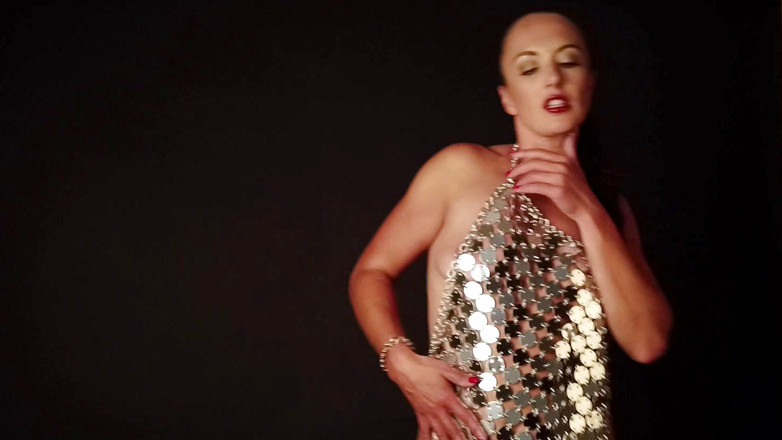 Amalie von Stein: Chainmail anprobe Luna design von ero chains