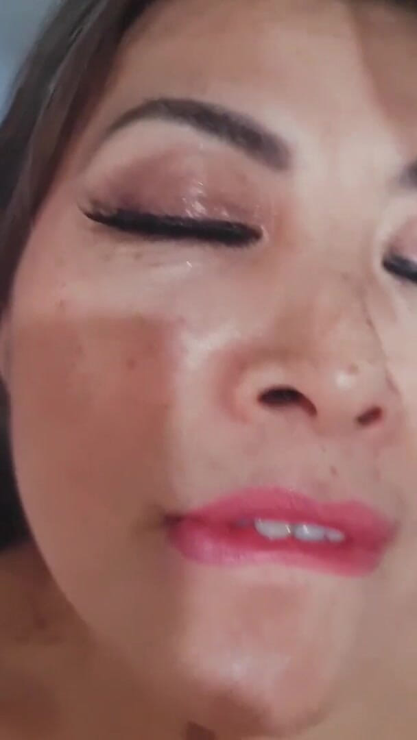 Chinese mom: Chinesisches reifes model nimmt einen riesigen creampie in ihre muschi
