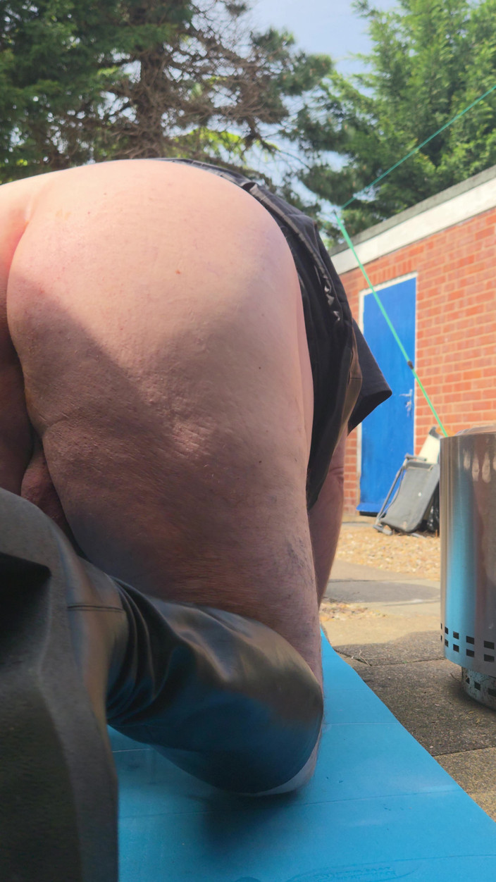 Leatherman63: Un po' di divertimento anale