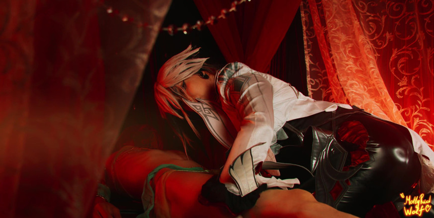 MollyRedWolf: Genshin Impact. Harlequin a fait danser le voyageur pour elle -...