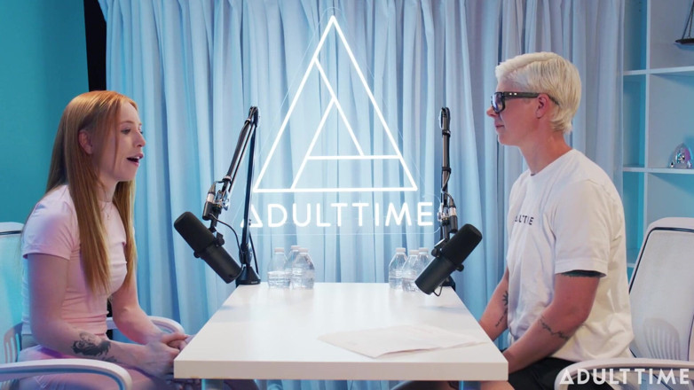 Adult Time Podcast: Madi Collins Einlauf, Öffentliche &amp;freund D*ck | der Erwachsenenzeit-Podcast