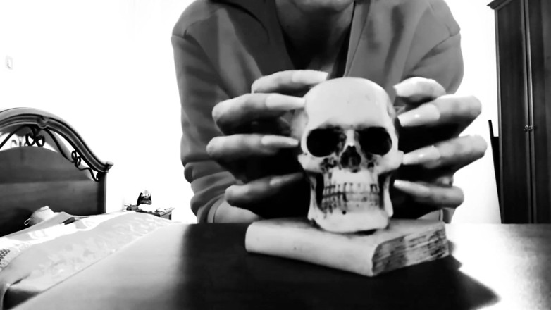 Bergami Melissa: Pitting Nails in Black and White