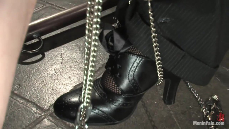 Men In Pain by Kink: Sandra Romain y Kade