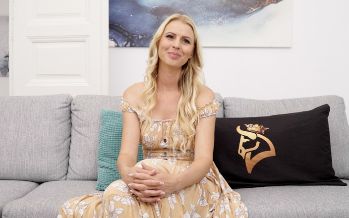 Skinz Contrast: Lynna Nilsson Interviu