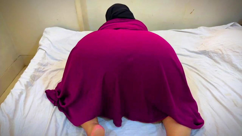 Your Boy's Cum: 더러운 후장과 보지 라이브 - 큰 엉덩이 카이로 무슬림 소녀