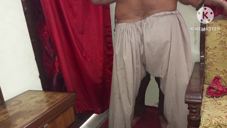 Lubnawife: Une desi indienne se fait baiser par sa demi-sœur