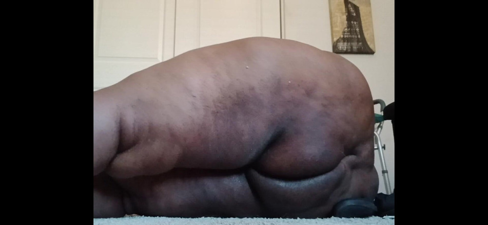 FantomeBi: Ébano superchub mariquita toma tapones anales y consolador por primera...