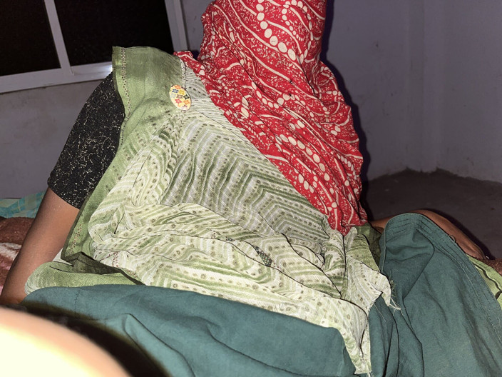 Ritu: Ibu mertua menikmati video xxx bersama menantu