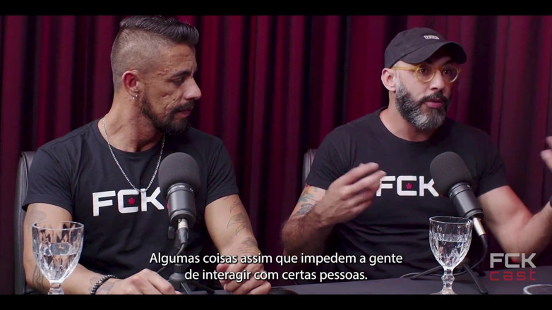 MACHOFLIX: Fckcast - experiência completa com fundo cego