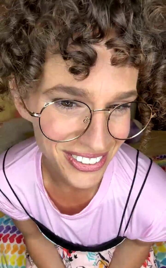 VibeWithMommy: 配信開始 2023/07/26 12:01 Am Come Hang with Step Mommy!