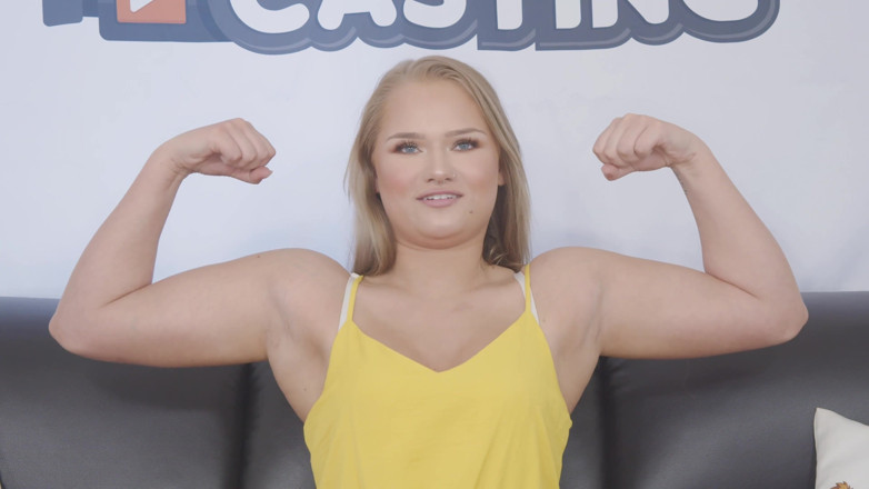 PornDudeCasting: 할리 킹