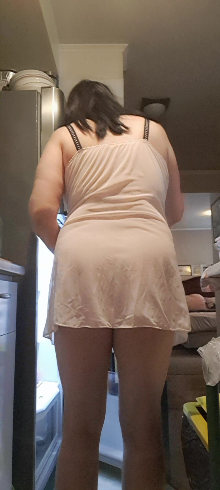 Mommy big hairy pussy: Sexy nevlastní máma v kuchyni