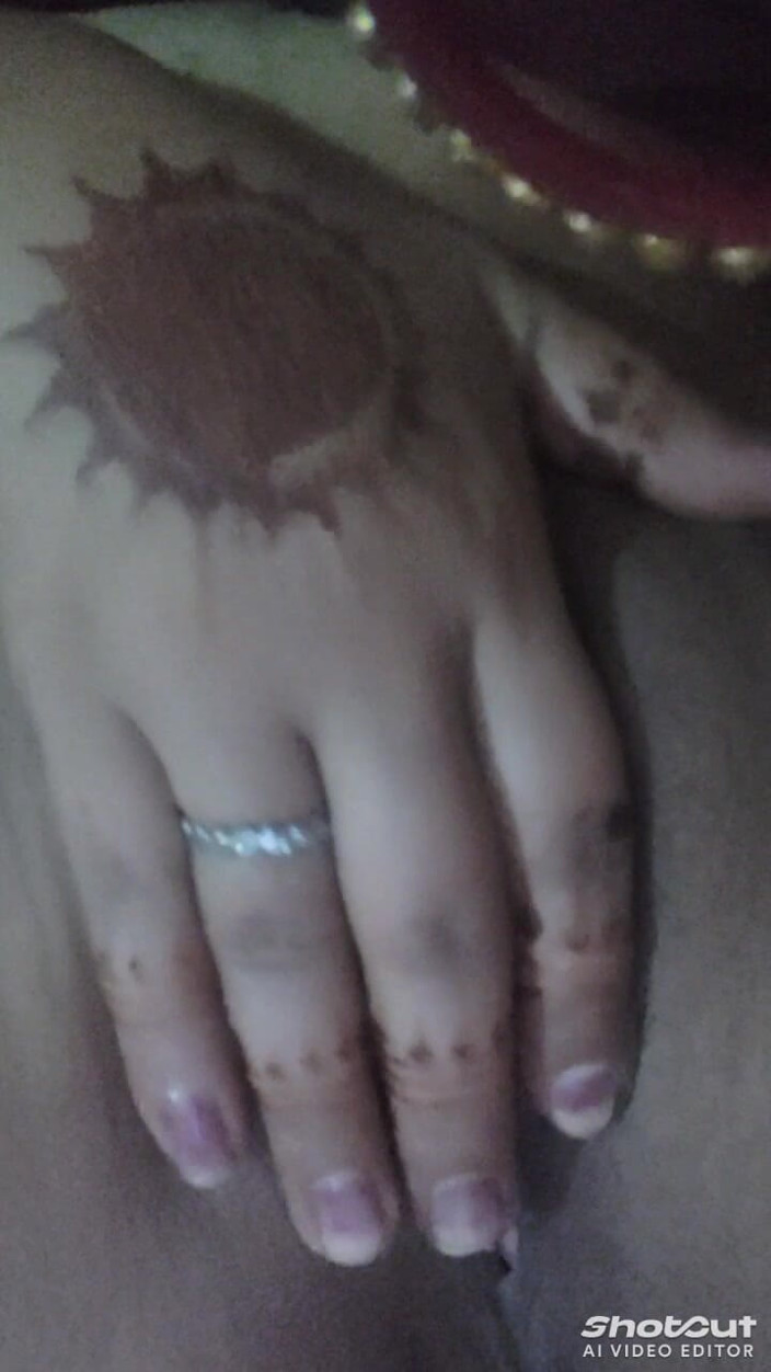 Dr_doom21: Bhabhi Ji pocierał jej cipkę Bhabhi Ji pocierał jej cipkę