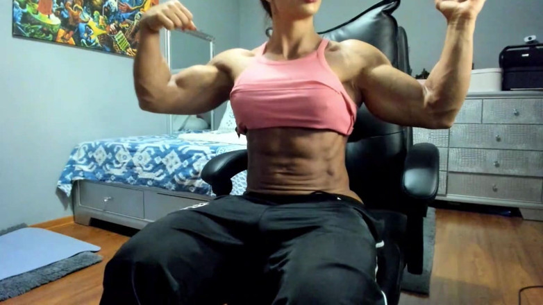 Alesyamuscledoll: Veiny Musclegodess
