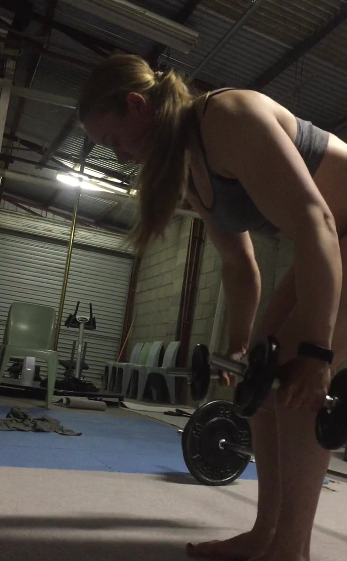 Michellexm: Une bombasse d’entraînement et son cul musclé - partie 15