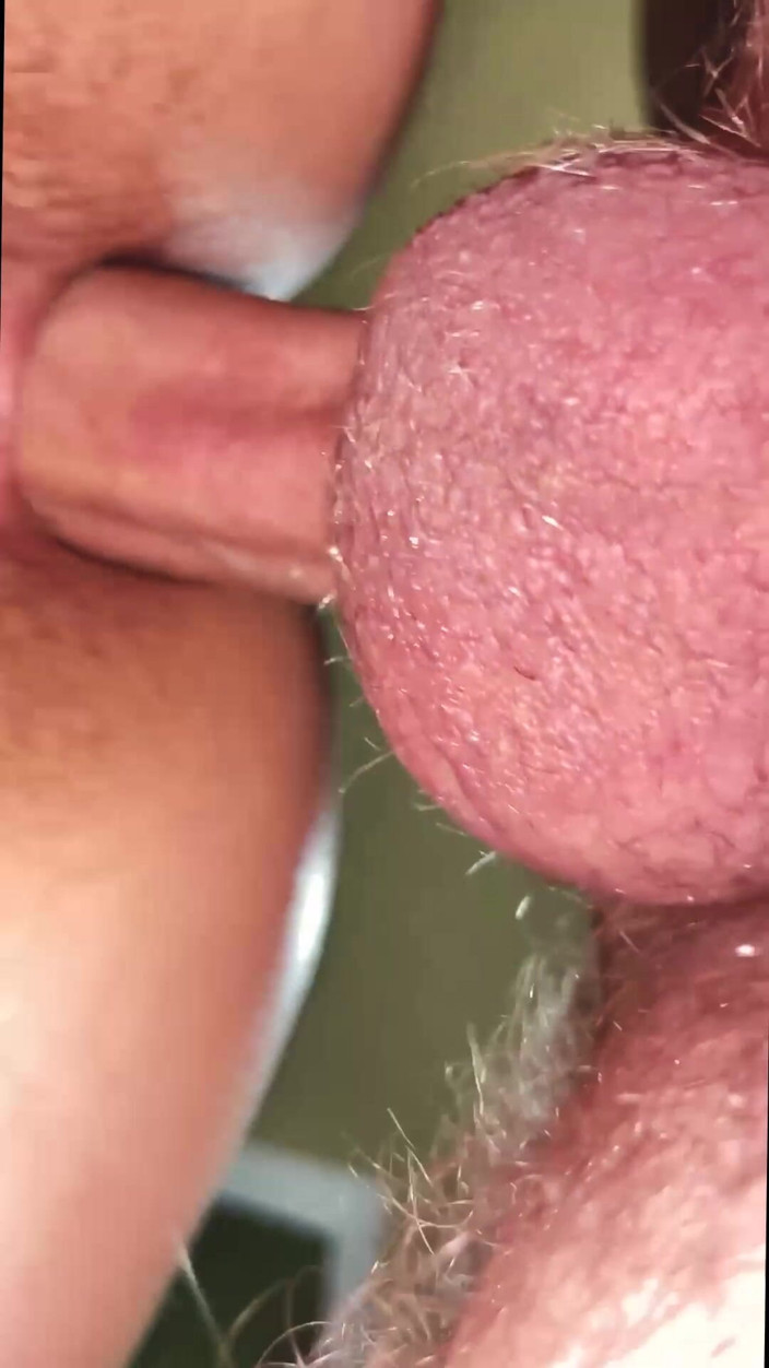 Couple Of Pleasure: Tolong jangan entot pantat ayahku dong! Perawan pertama kali mencoba...
