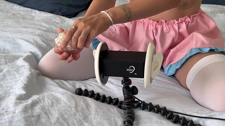 Loly Nebel Studio: Asmr slimes e sussurra