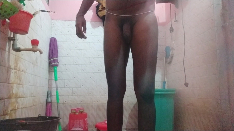 Tamil10inchesbbc: Pertunjukan mandi seksi Tamil10inchesbc seksi