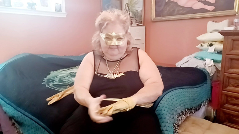 BBW nurse Vicki adventures with friends: Saténové zlaté rukavice fetiš hrát bbw styl