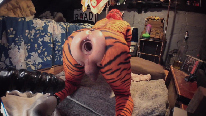 Tiffany Ciskiss: Bunda menina Tiffany Ciskiss Cosplay Tigra Pt 2 Femboy fodendo enormes...
