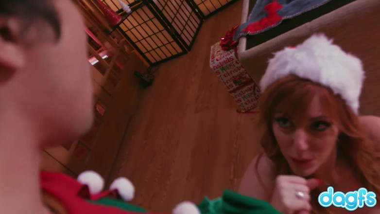 Dagfs: Dagfs - bà claus lauren phillips dạy một bài học cho...
