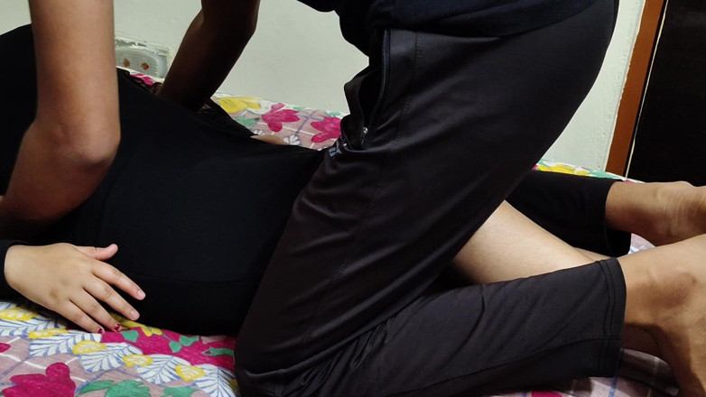 Desigirl37: Chica india del pueblo en apretado coño en interior xxx...