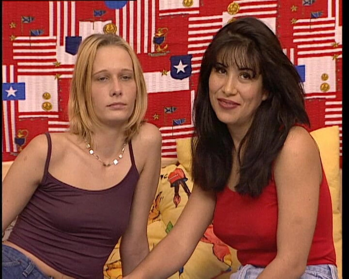 YOUR FIRST PORN: Wir Lieben Spass Zur Zweit - Claudia et Cynthia Nous aimons...