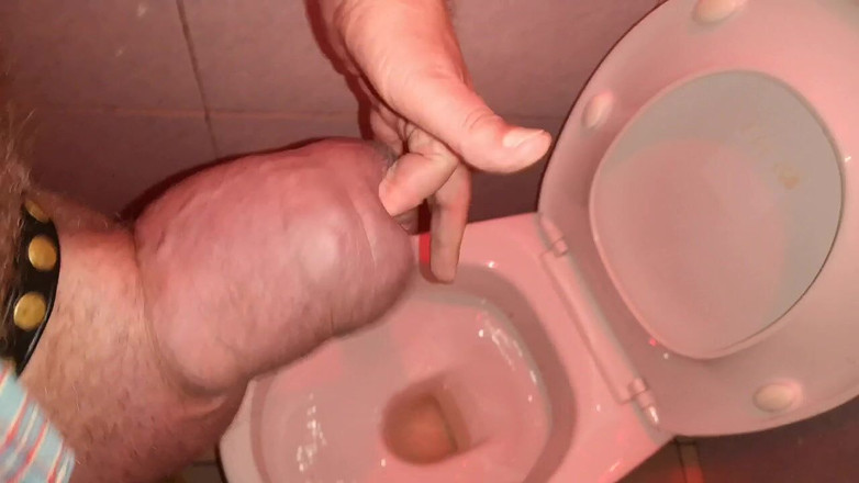 Monster_Meat_: Meinen schwanz zu fingern brachte mich zum kommen