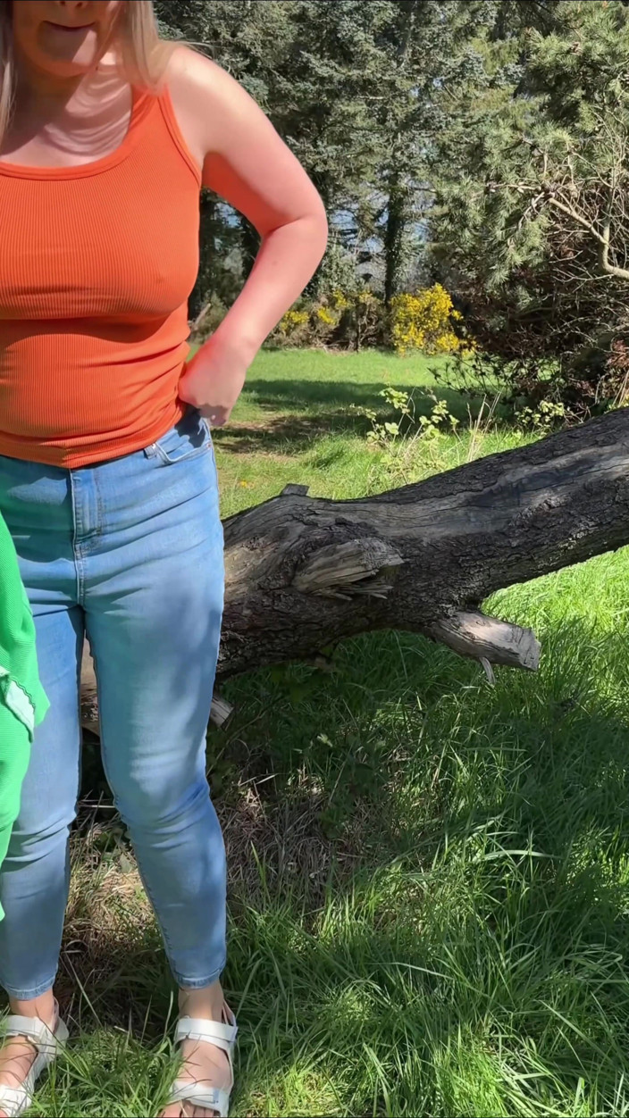 Emma Voyeur: No Toilet, No Time. I Had to Pee in My...