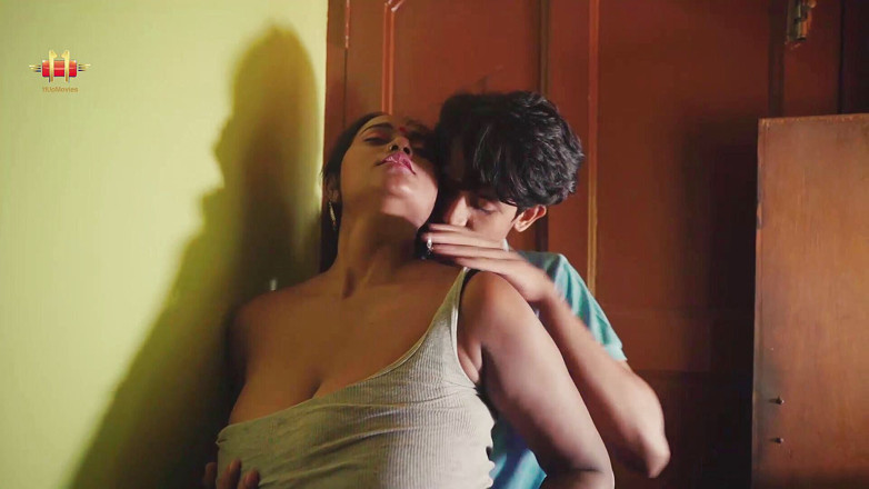 Liza Tom: Une prof indienne excitée veut ma grosse bite