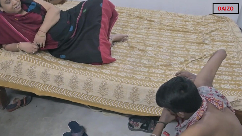 Daizo Premium: Bhabi fångade röd hand med Dewar