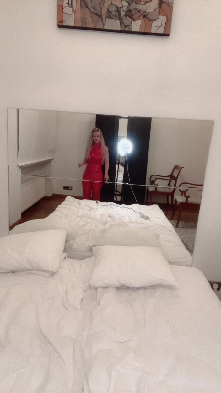 FinDom Goaldigger: Vücudunu kız gibi salla