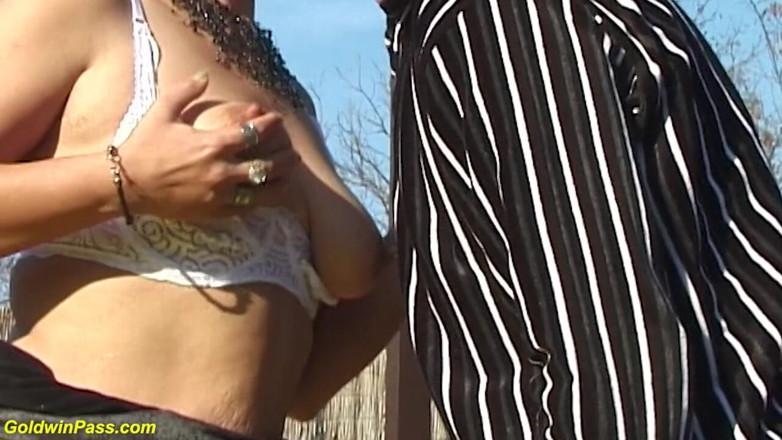 Goldwin pass: 71 yaşındaki üvey anne ile piknik seksi