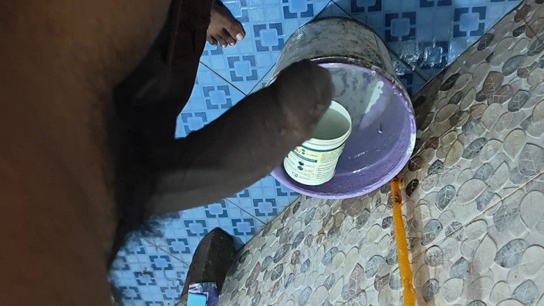 Tamil10inchesbbc: Tamil10inches bbc Splash sessione di piscio