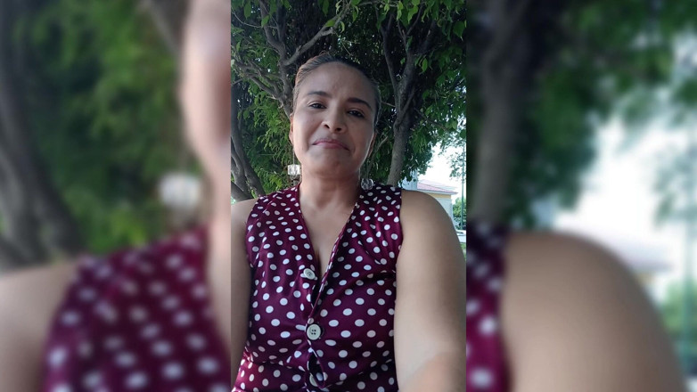 Gina Halime: Gina treffen. Unnötige Informationen, aber gut zum ficken