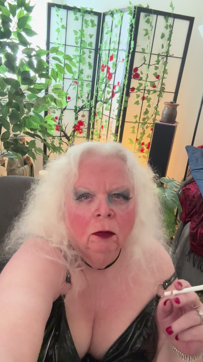 Constance: Slut, Summing, Pissing, Smoking