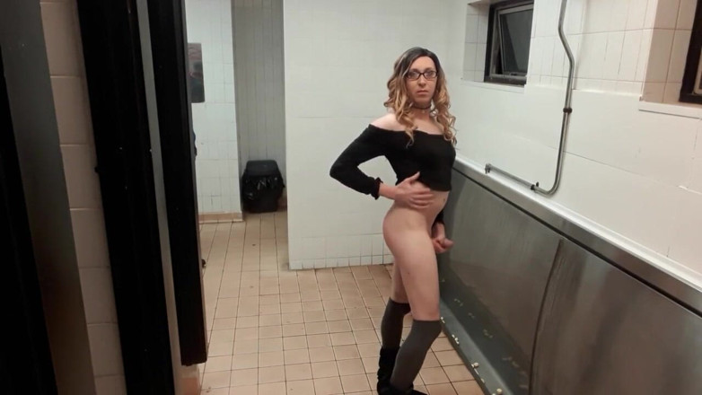 The Midnight Minx: Spogliarello in bagno