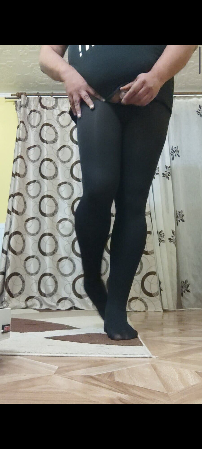 Pantyhosecouple123: Masturbazione in calze nere
