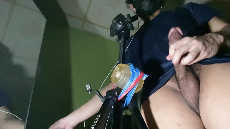 SinglePlayerBKK: Stojąc Szarpnij się z Fleshjack.