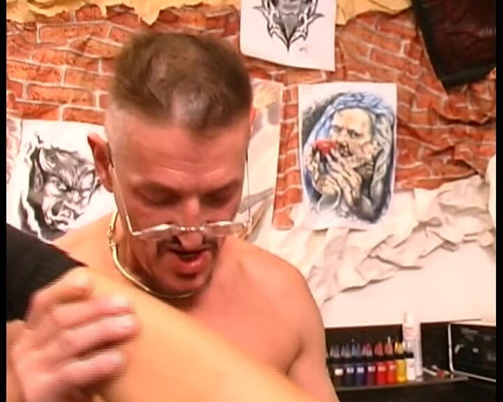 Porno kino: Watch This Pierced Slut From Germany Get Her Pussy Smashed