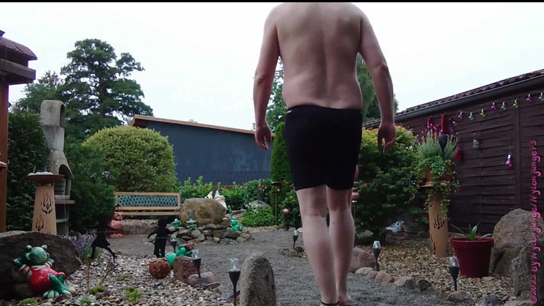 Carmen_Nylonjunge: saamne vaale yaard men mota aadmi 1, trnk tairna