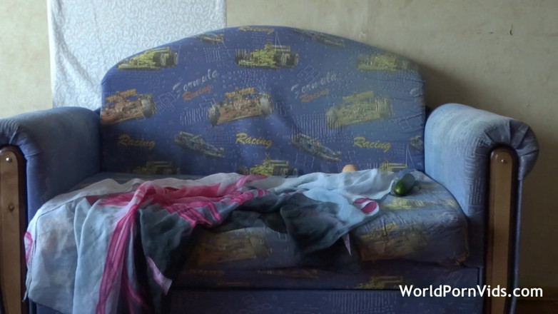 Selected worldwide porn: Ibu rumah tangga amatir yang kesepian dan gemuk lagi asik...