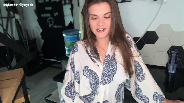 YooYa ASMR: Die klebrige stiefmutter wurde von ihrem strebsamen stiefsohn erwischt und...
