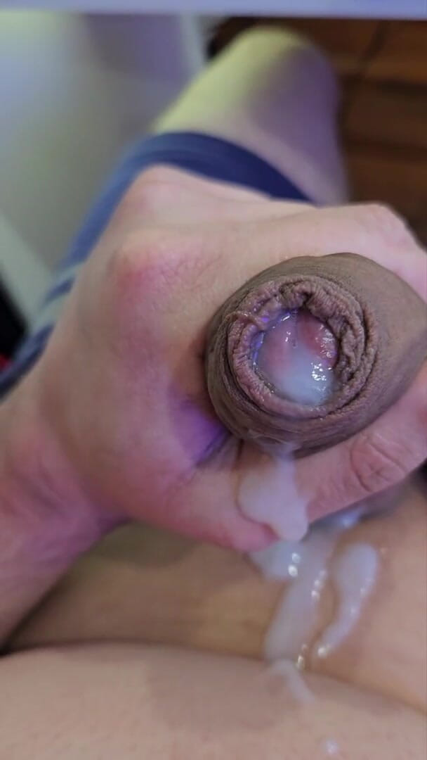 Lkdick8: Solo 18yo Boy Playing with His Cock