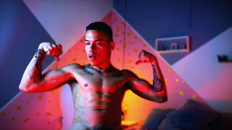 MakyParker: Osiiriis Teaser muscoli e tatuaggi così caldi, ragazzo latino pronto...
